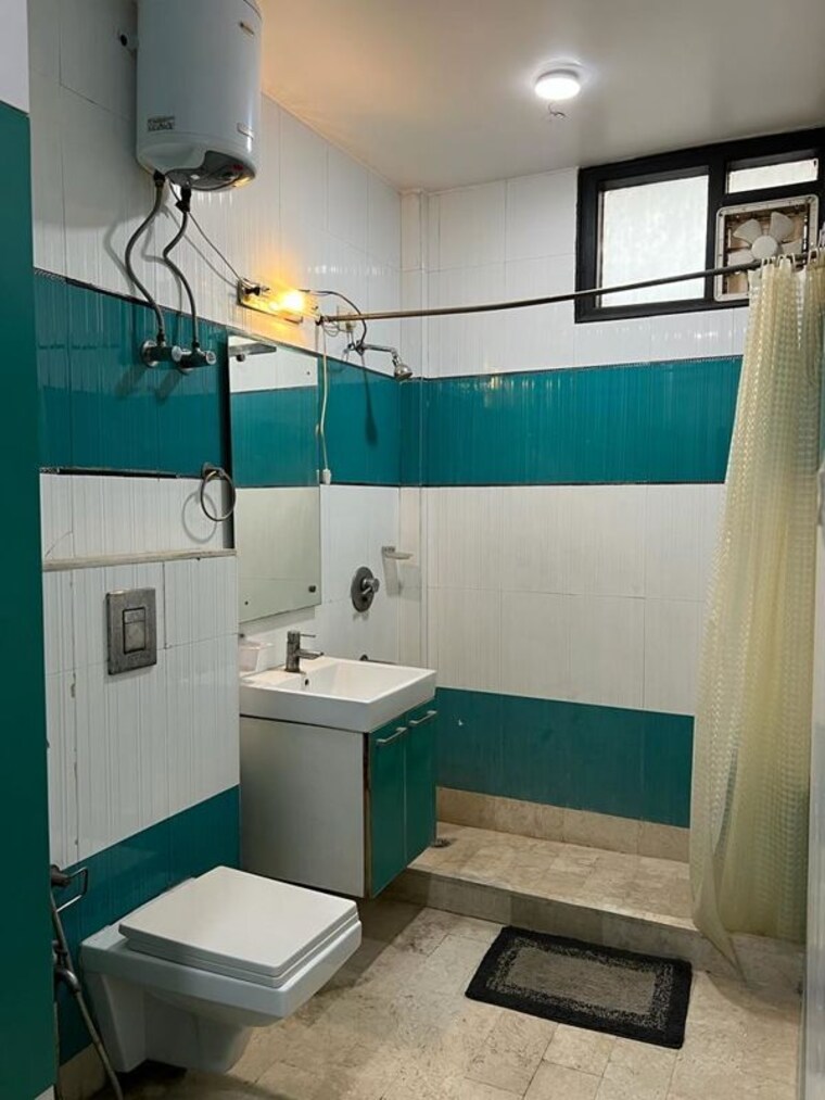 Team Area, sector 55 3.5 Bedroom 2045 Sq.Ft. Independent House In Sector 55 Noida 10452839