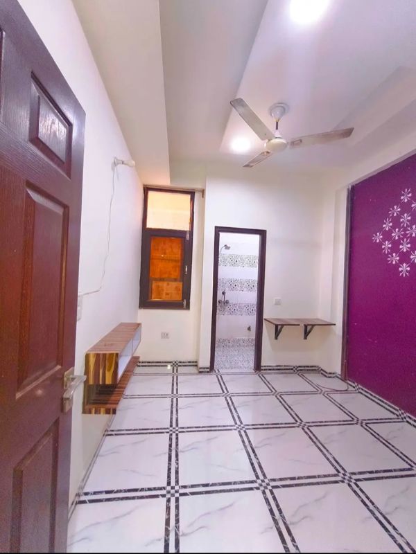 2 BHK + Store Room 950 Sq.Ft. Builder Floor in Lucky Palm Village