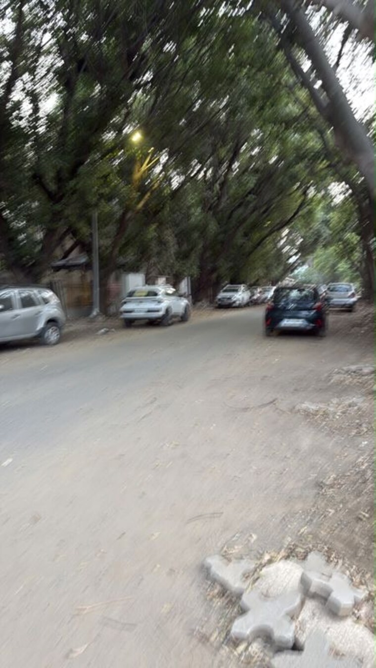  Parking, palam vihar 5 Bedroom 173 Sq.Yd. Independent House In Palam Vihar Gurgaon 10452865