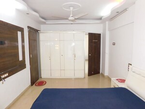 Bedroom in  Apartment at Panorama Towers, Andheri West – for Sale