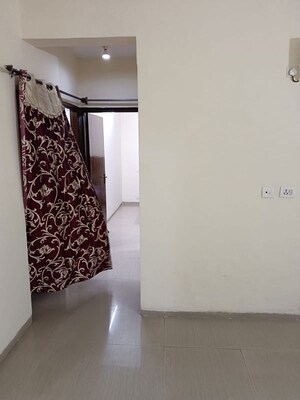 Room in 2 BHK Apartment at Ambala Highway – for Rent