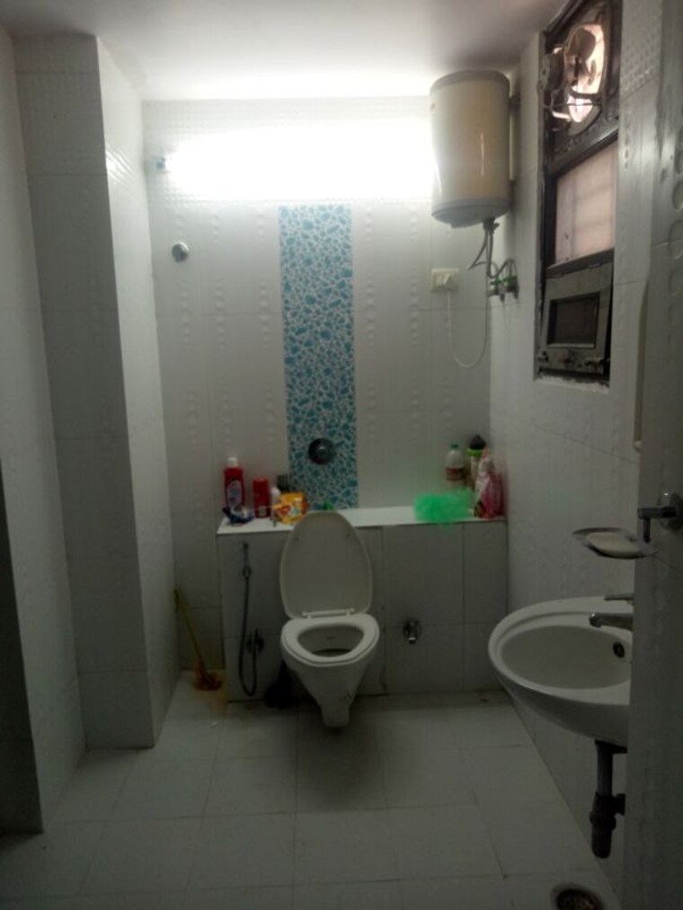 Bathroom, adarsh nagar 3 Bedroom 2000 Sq.Ft. Apartment In Adarsh Nagar Jaipur 10452975