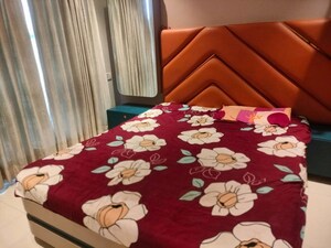 Bedroom in 1 BHK Apartment at Dhiraj Tower, Chembur – for Rent