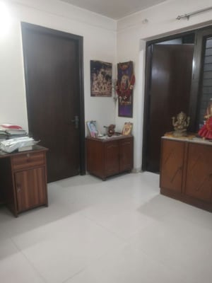 Living Room in 4 BHK Apartment at Vasant Kunj – for Rent