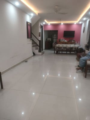 Living Room in 4 BHK Apartment at Vasant Kunj – for Rent