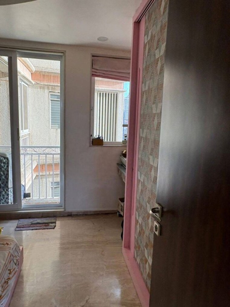 Room, vasant vihar 3 Bedroom 1300 Sq.Ft. Apartment In Vasant Vihar Thane 10452720