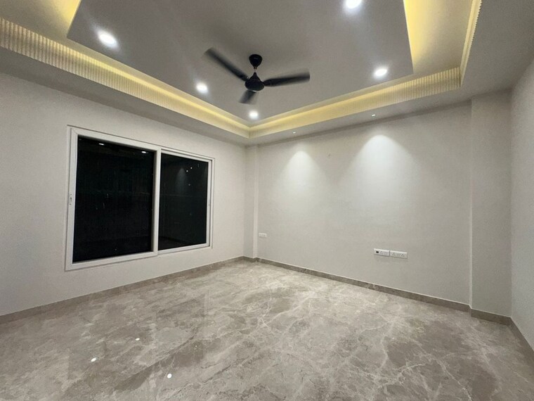 Master Bedroom, new multan nagar 3 Bedroom 200 Sq.Yd. Builder Floor In New Multan Nagar Delhi 10453033