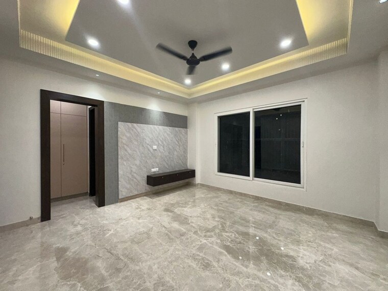 Bedroom, new multan nagar 3 Bedroom 200 Sq.Yd. Builder Floor In New Multan Nagar Delhi 10453033