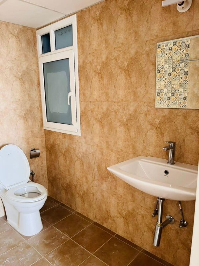 Bathroom, brigade-parkside-north 2 Bedroom 1100 Sq.Ft. Apartment In Jalahalli Bangalore 10453059