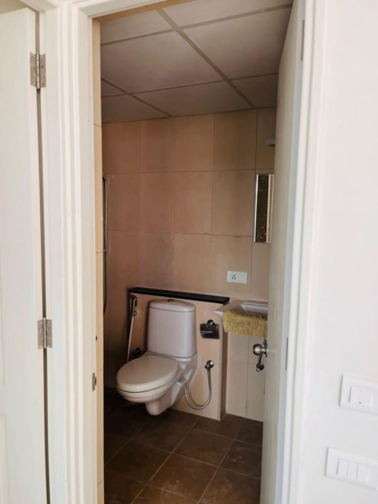 Bathroom, brigade-parkside-north 2 Bedroom 1100 Sq.Ft. Apartment In Jalahalli Bangalore 10453059