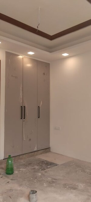 Furnished Amenities in 3 BHK Builder Floor at Kheri Kalan – for Sale