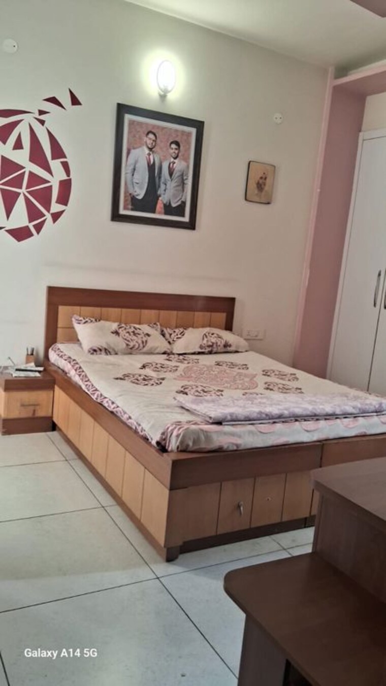 Bedroom, motiaz-royal-citi 3 Bedroom 1910 Sq.Ft. Apartment In Ambala Highway Zirakpur 10453050