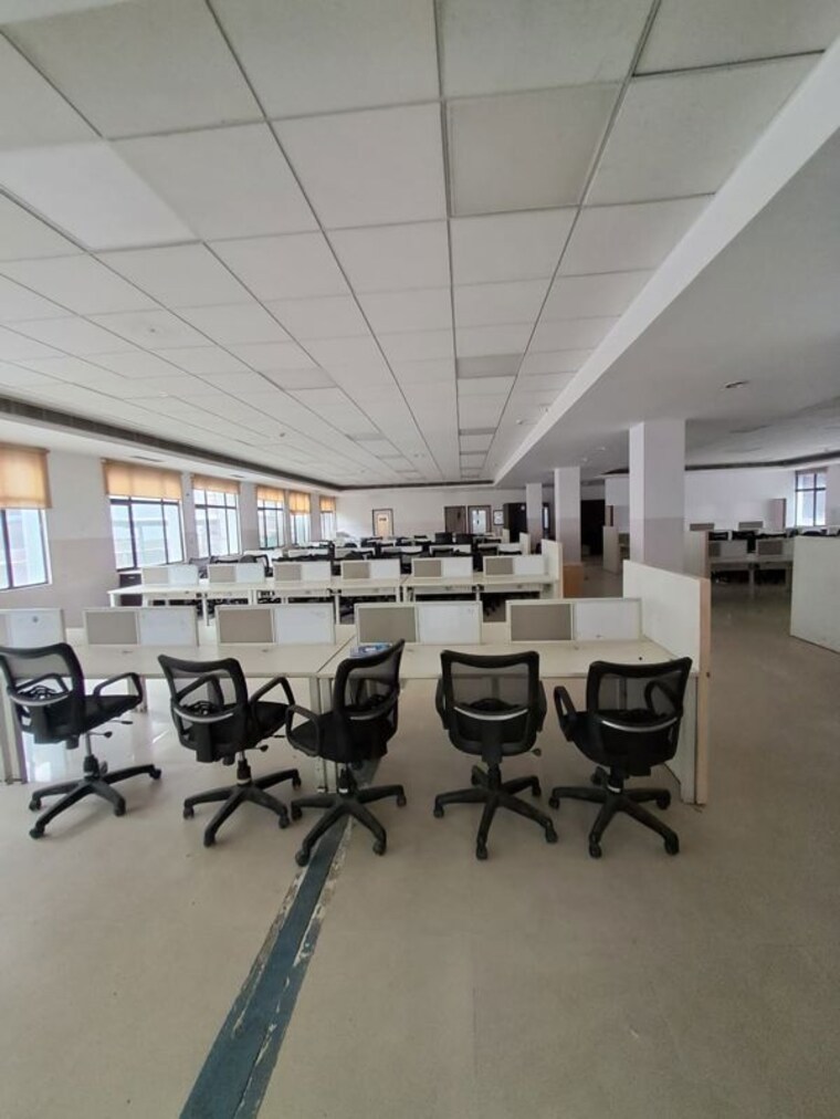 Team Area, sector 63 Commercial Office Space 5000 Sq.Ft. In Sector 63 Noida 10452995