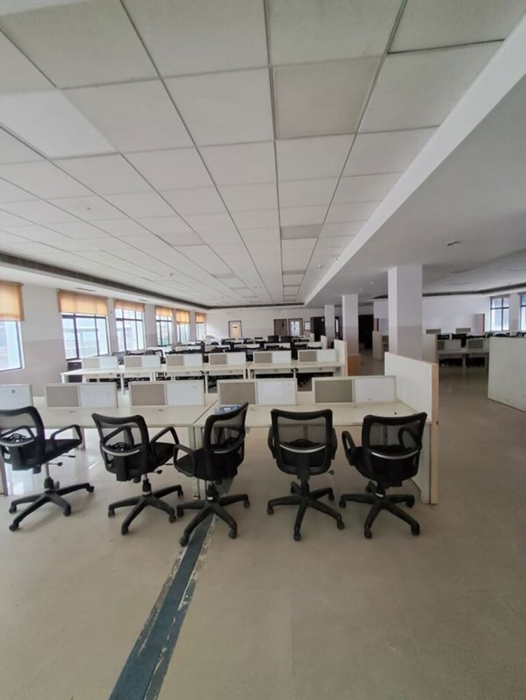 Gym, sector 63 Commercial Office Space 5000 Sq.Ft. In Sector 63 Noida 10452995