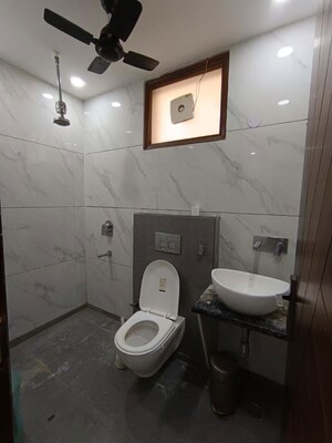 Bathroom in 2 BHK Apartment at Paschim Vihar – for Rent