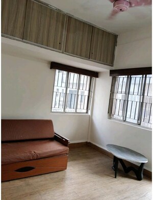 Room in 2 BHK Apartment at Viman Nagar – for Rent