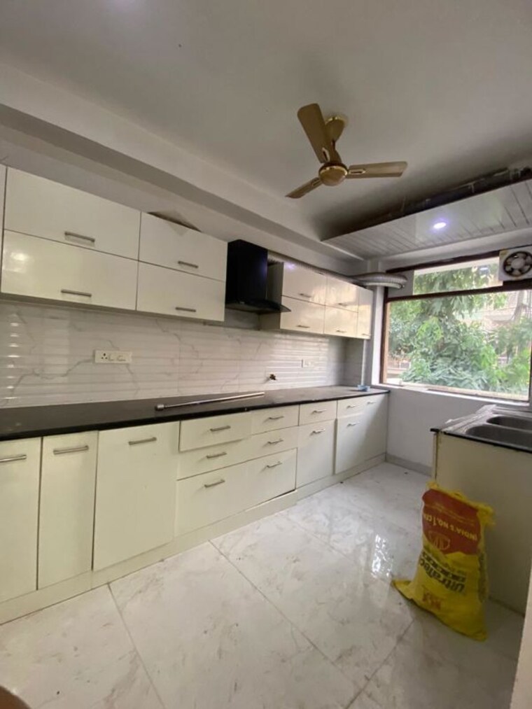 Kitchen, sector 57 3 Bedroom 1900 Sq.Ft. Builder Floor In Sector 57 Gurgaon 10453212