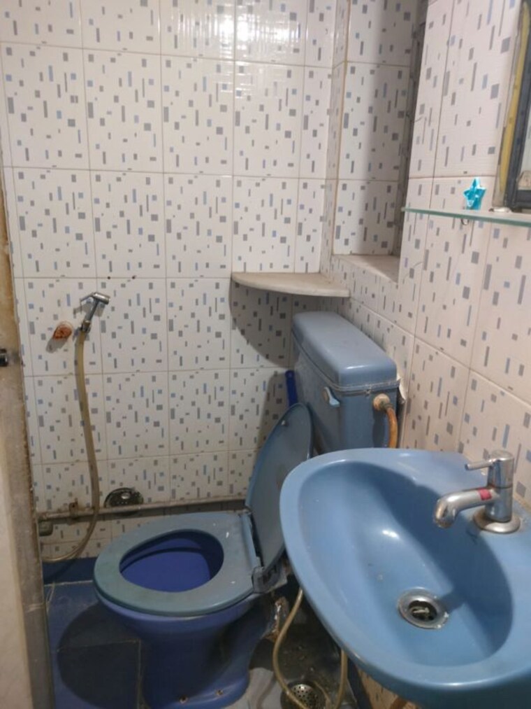 Bathroom, vrindavan-chs-thane-west 2 Bedroom 745 Sq.Ft. Apartment In Vrindavan Society Thane 10453185