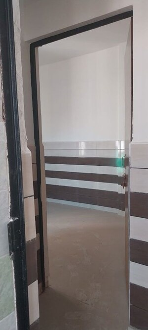 Furnished Amenities in 1 BHK Apartment at Sector 10 Greater Noida – for Rent