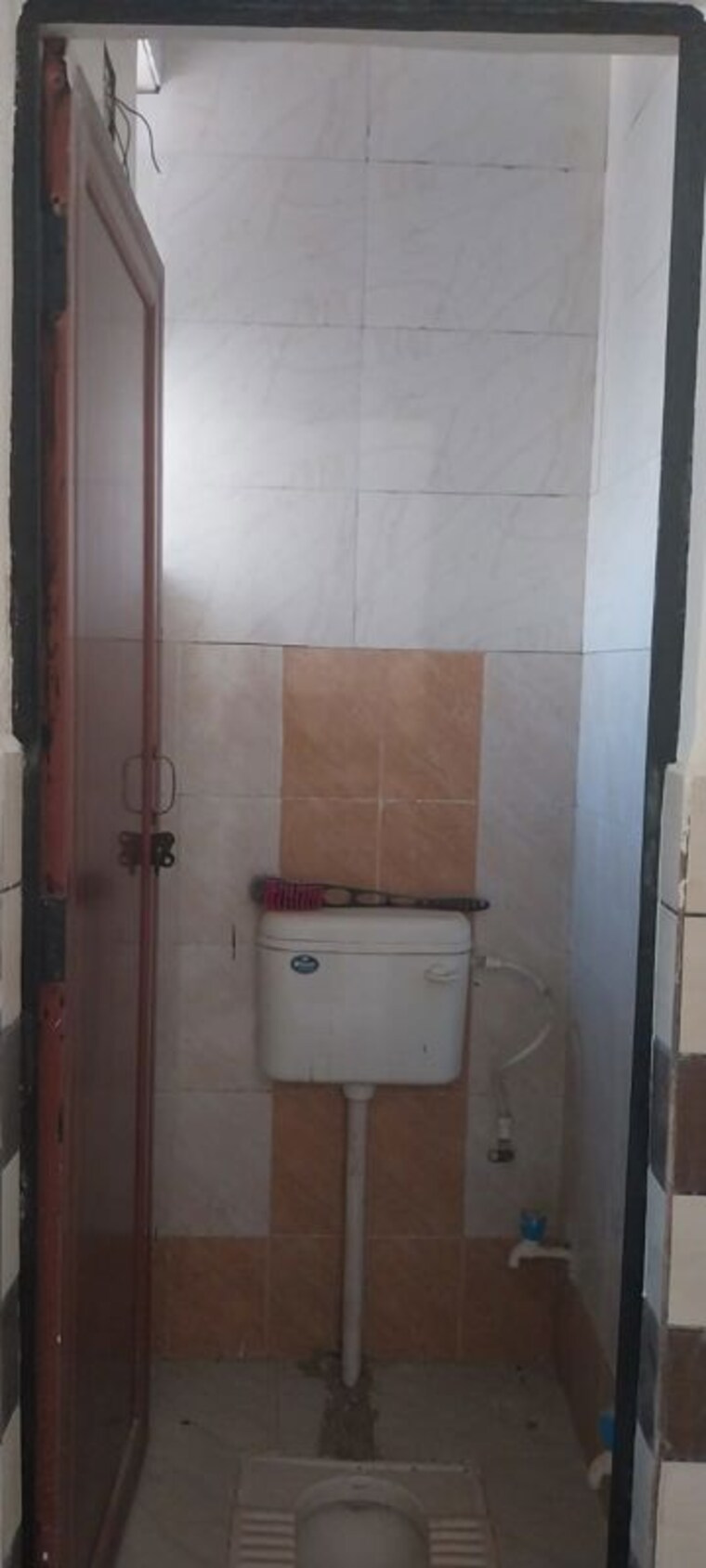 Bathroom, sector 10 greater noida 1 Bedroom 30 Sq.Mt. Apartment In Sector 10 Greater Noida Greater Noida 10453225