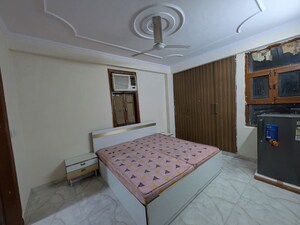 1 RK Builder Floor For Rent in Saket