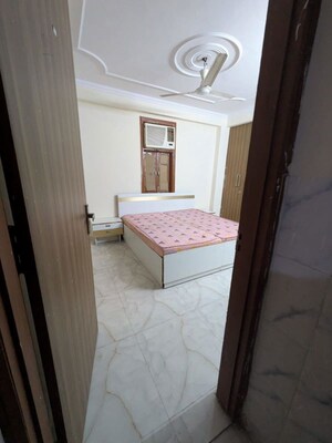 Room in 1 RK Builder Floor at Saket – for Rent