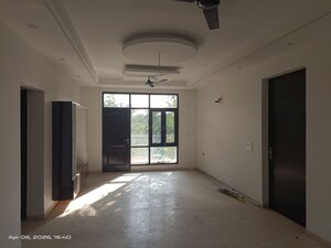 Room in 3 BHK Apartment at Omaxe New Chandigarh, North Mullanpur – for Rent