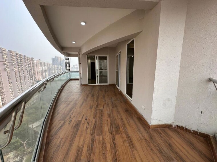 Room, mahagun-maple 4 Bedroom 3300 Sq.Ft. Builder Floor In Sector 50 Noida 10453290
