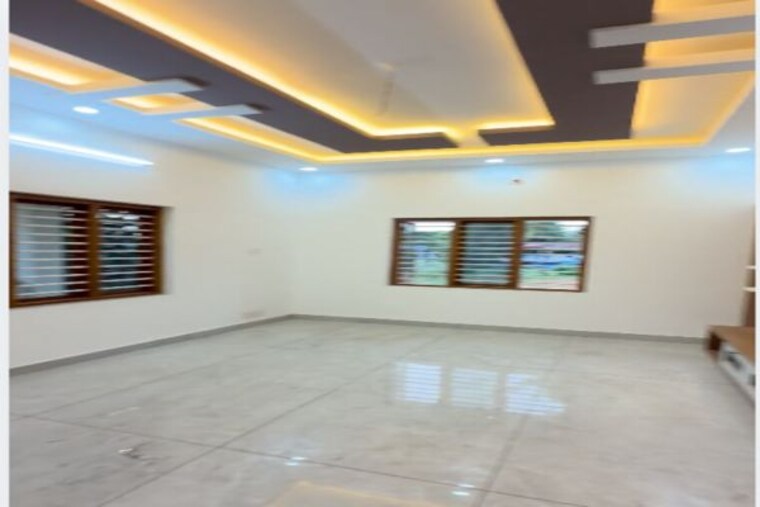  Parking, mannuthy 5 Bedroom 2260 Sq.Ft. Independent House In Mannuthy Thrissur 10453329