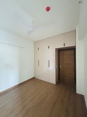 Room in 3 BHK Apartment at Tulip Yellow, Sector 69 – for Rent