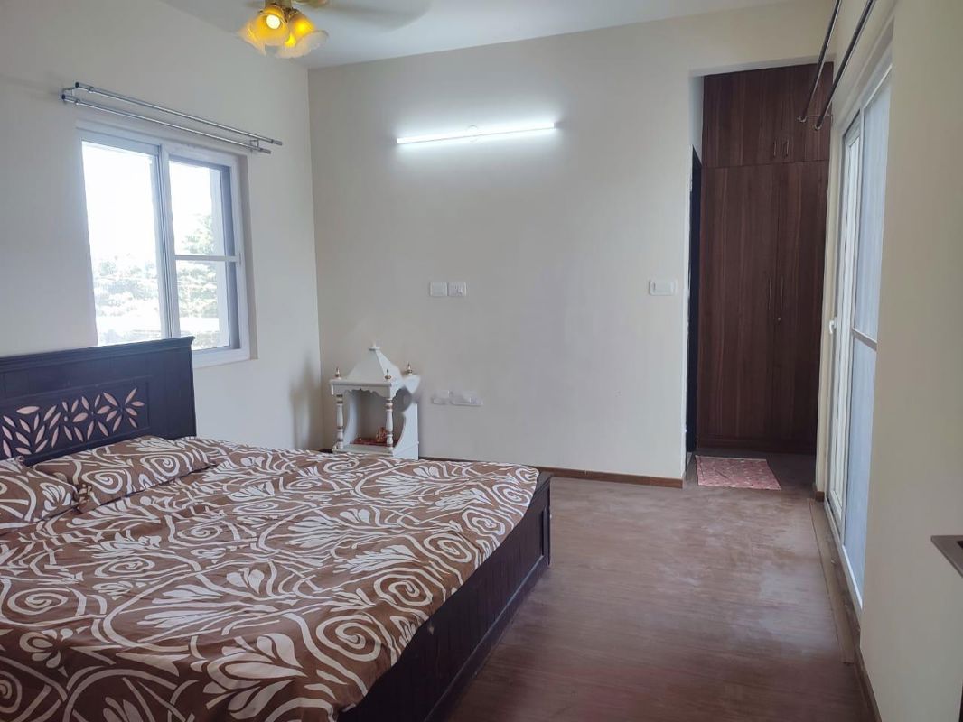 3 BHK 1600 Sq.Ft. Apartment in Prestige Sunrise Park