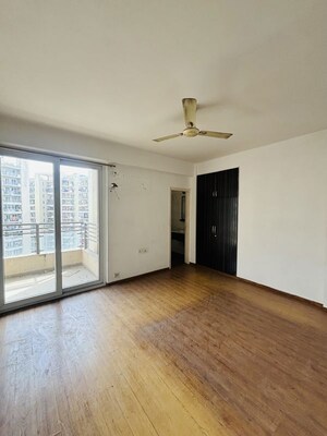 Room in 3 BHK Apartment at Tulip Violet, Sector 69 – for Rent