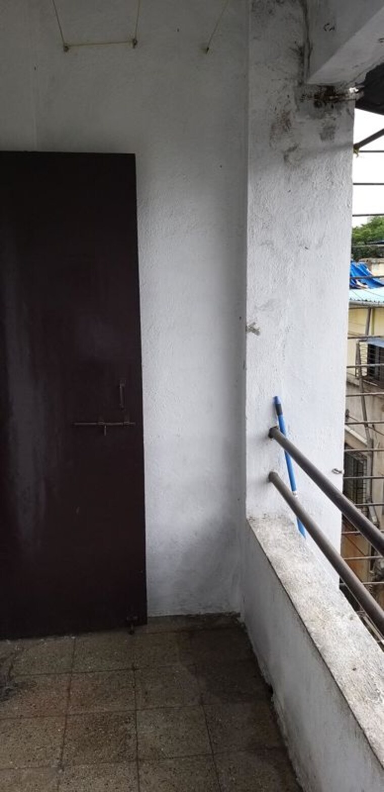 Balcony, panchod 1 Bedroom 620 Sq.Ft. Apartment In Panchod Pune 10453418