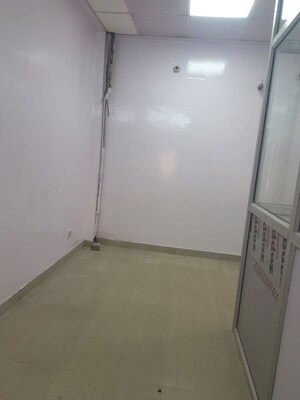 Room in  Office Space at Vibhuti Khand – for Rent