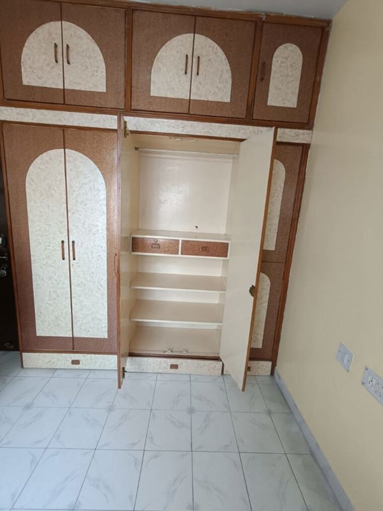 Bathroom, kt nagar 2 Bedroom 950 Sq.Ft. Apartment In Kt Nagar Nagpur 10453412