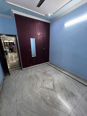 2 BHK Builder Floor For Rent in Naraina