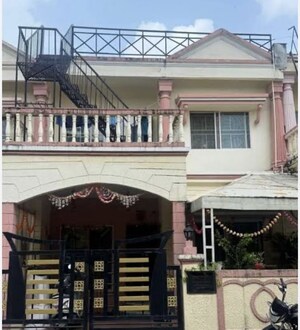 3.5 BHK Independent House For Sale in Sector 10