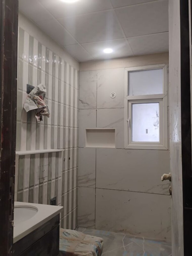 Bathroom, svp-gulmohur-garden-phase-2 2 Bedroom 950 Sq.Ft. Apartment In Raj Nagar Extension Ghaziabad 10453454