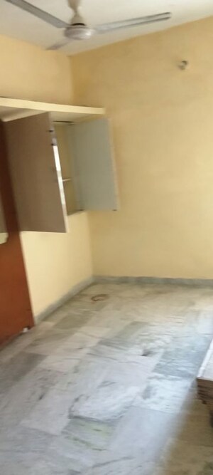 Room in 3 BHK Apartment at Sector 47 – for Rent