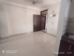Room in 1 BHK Builder Floor at Neb Sarai – for Rent