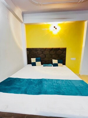 Bedroom in 1 BHK Builder Floor at Saket – for Rent