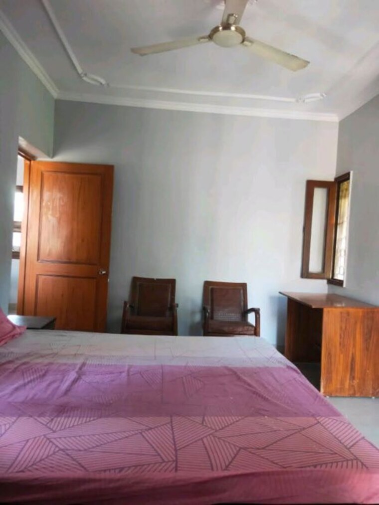 Bedroom, vasant kunj 2 Bedroom 1100 Sq.Ft. Apartment In Vasant Kunj Delhi 10453585