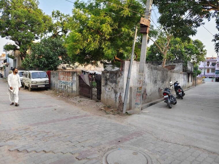 undefined, gaurabagh  3200 Sq.Ft. Plot In Gaurabagh Lucknow 10453608