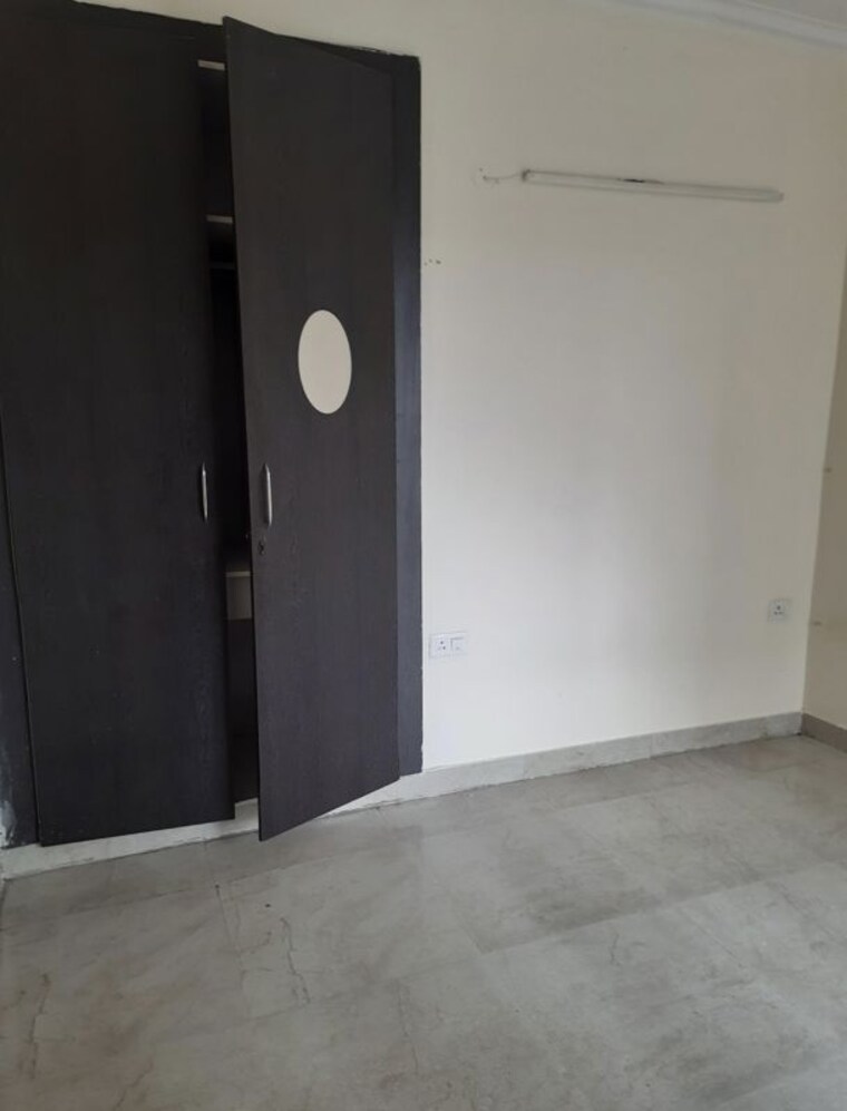 Room, sds-nri-residency-omega-ii 3 Bedroom 1360 Sq.Ft. Apartment In Omega Ii Greater Noida Greater Noida 10235404