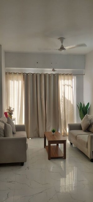 Team Area in Studio Apartment at Earthcon Casa Grande II, Chi V Greater Noida – for Rent
