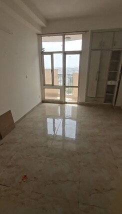3 BHK + Extra Room Apartment For Rent in Eldeco Green Meadows