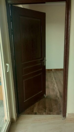 Bathroom in 2 BHK Apartment at Mahaluxmi Migsun Ultimo, Omicron Iii Greater Noida – for Rent