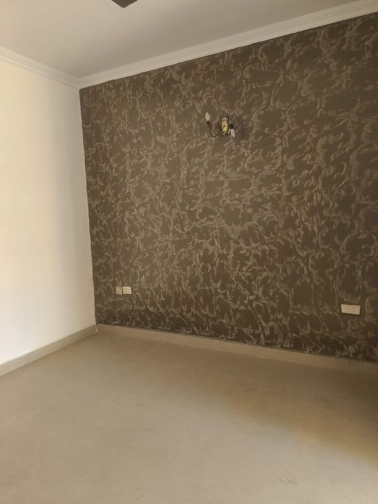 Room, amrapali-silicon-city 4 Bedroom 2410 Sq.Ft. Apartment In Sector 76 Noida 10453625