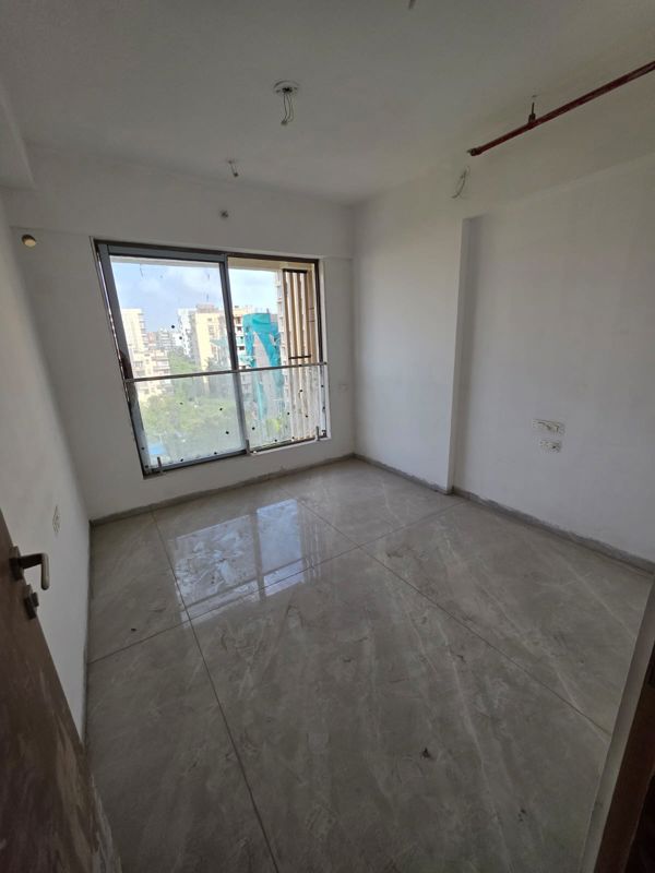 2 BHK 952 Sq.Ft. Apartment in Hubtown Seasons