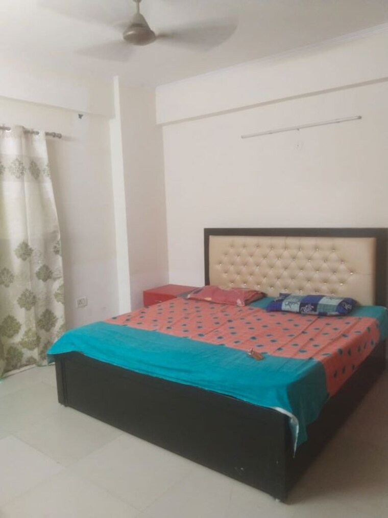 Bedroom, amrapali-silicon-city 3 Bedroom 1835 Sq.Ft. Apartment In Sector 76 Noida 10453646